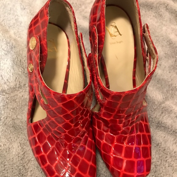 Never been worn, from Velvet Angels 🔥 - Picture 3 of 4